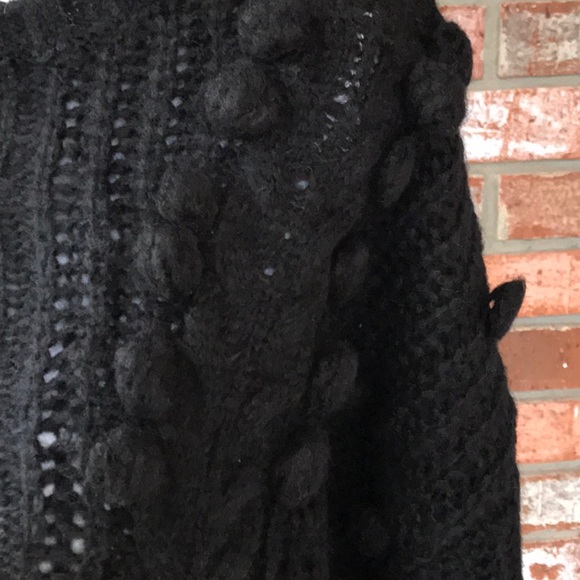 $ FIRM 🌷Black Cable Knit and Pom Pom Sweater - Picture 7 of 8
